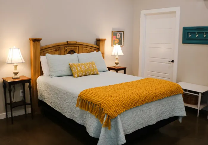 Basil-debroom-house-on-texas-for-rent