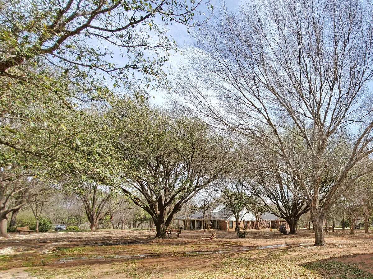 Places to Stay In or Near Glen Rose, Texas - Casa de Milagros