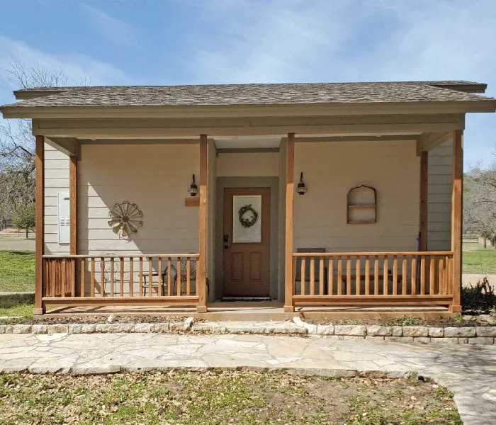 stay on in north central Texas casa de milagros